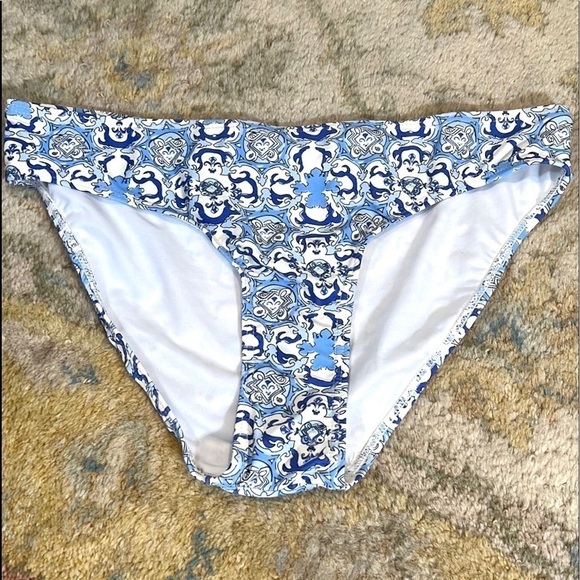 🌊Cabana Life, Bikini Bottom, Like New, Size L - Picture 1 of 6